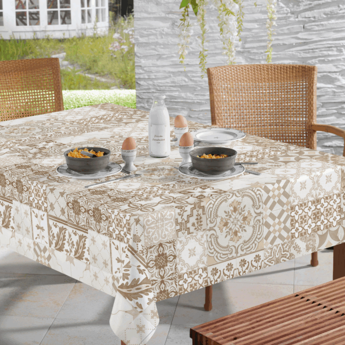 Mantel impermeable innovador antimanchas